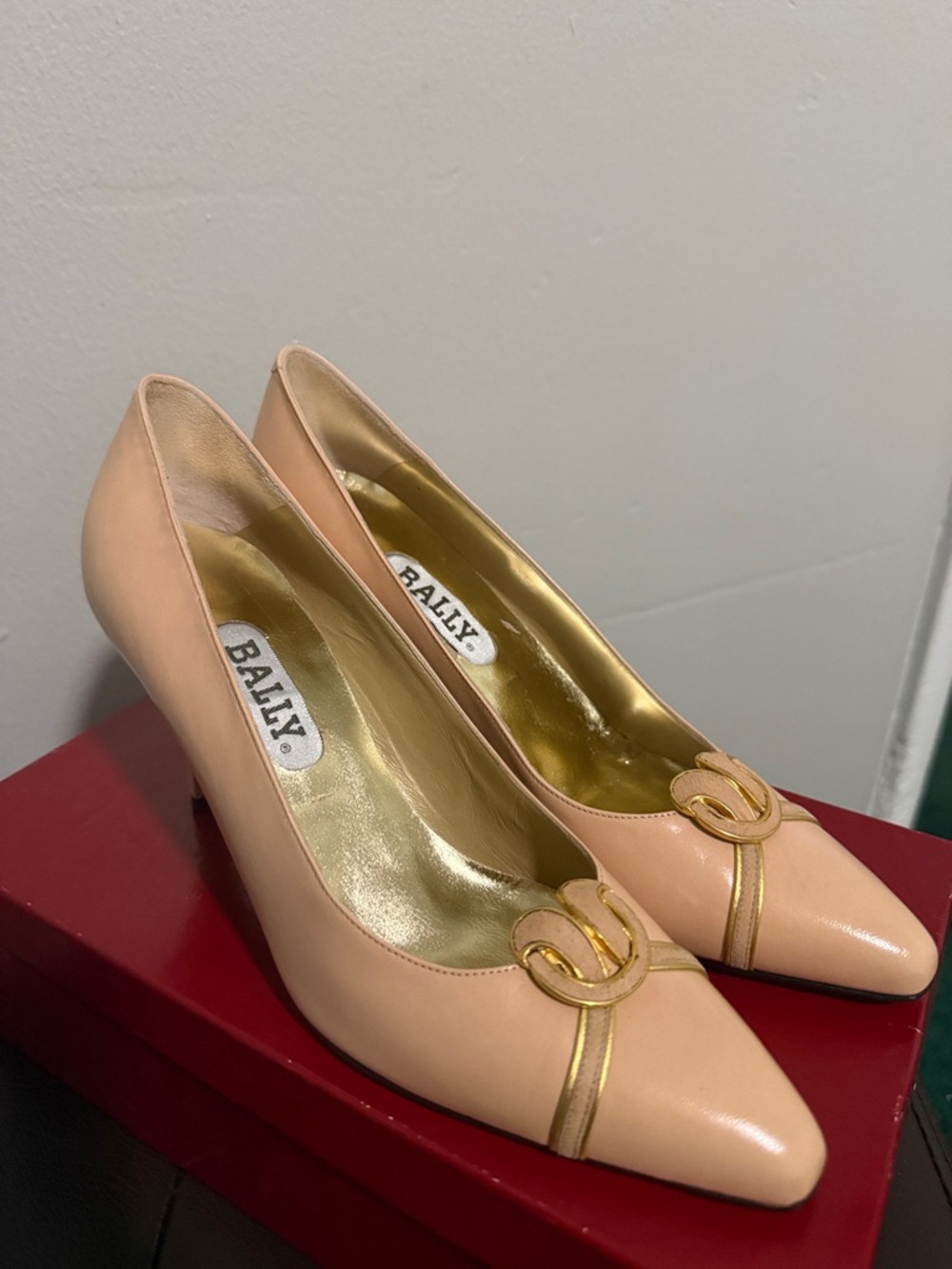 Bally Blush Pink Pointed Toe Pumps with Gold Logo Trim - Picture 3 of 6